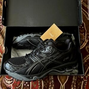 ACICS GEL NIMBUS 10.1 HAVEN USED 1X